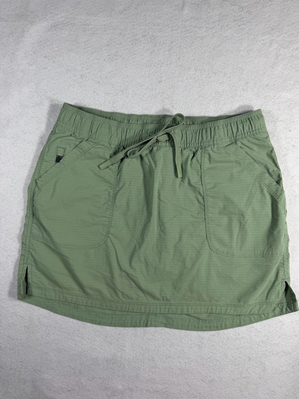 Title Nine Sage Green Adventure Skort Hiking Travel Drawstring Pockets Small - Picture 2 of 11